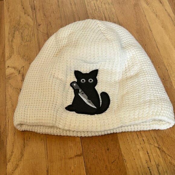 Stabby Cat Beanie - Picture 1 of 5